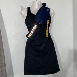 NWT LULULEMON Everywhere Belt Bag 1L navy blue  GAPfit active tank dress blk
